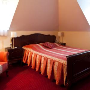 One-Bedroom Apartment (2 Adults)