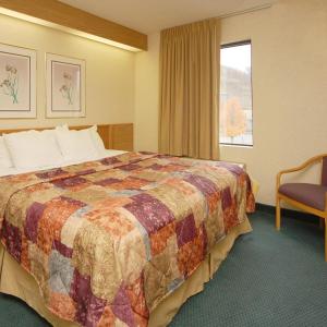King Room - Non-Smoking