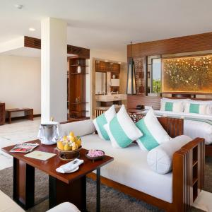 Lotus Suite