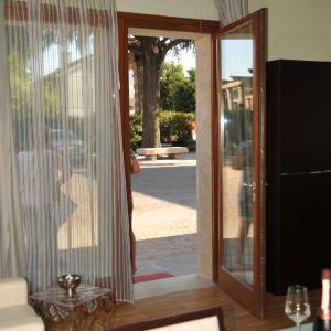 One-Bedroom Apartment (2 Adults) - Split Level