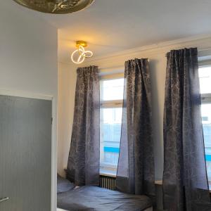 Standard Double Room with Shared Bathroom