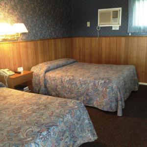 Special Offer - Queen Room with Two Queen Beds
