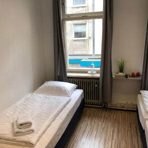 Quadruple Room with Shared Bathroom
