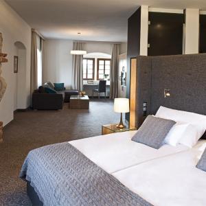   Apartment – Castle