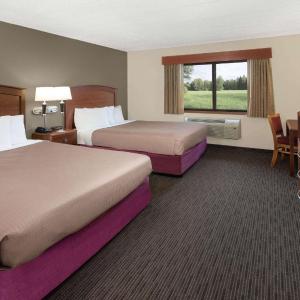Queen Room with Two Queen Beds - Non-Smoking
