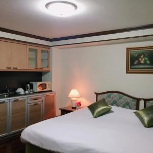 Super Deluxe Double or Twin Room