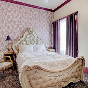 Queen Suite