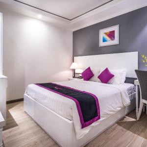 Double Room - No Window