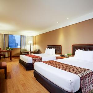 Family Room (4 Adults)