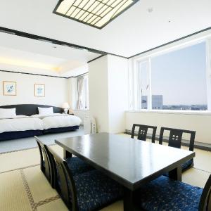 Twin Room with Tatami Area - Main Tower - Non-Smoking