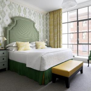 Luxury King Room