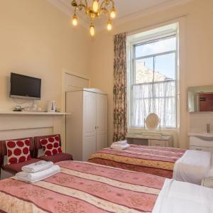 Triple Room with Private External Bathroom