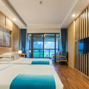 Twin Room with Balcony