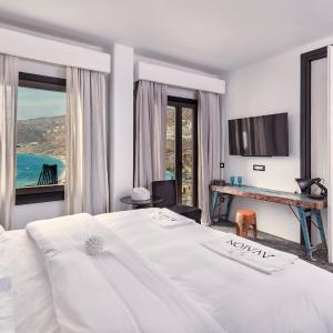 Temptation sea view room with outdoor jacuzzi