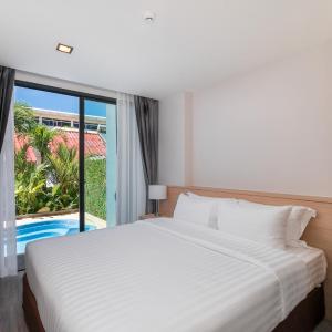 One bedroom Deluxe with Plunge Pool
