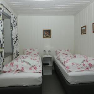 Small Twin Room