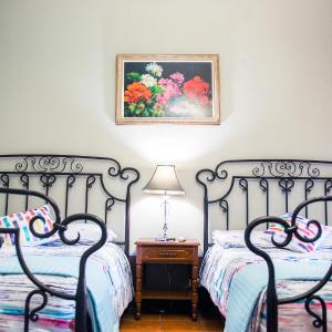 Twin Room with Private Bathroom