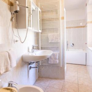 Double Room with Spa Bath