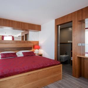 Superior Two-Bedroom Apartment with Terrace