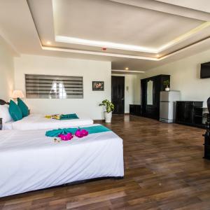 Family Room with Balcony