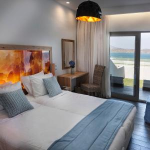 Double or Twin Room with Sea View