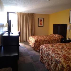 Superior Queen Room with Two Queen Beds