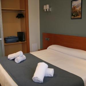 Two-Bedroom Apartment (4 Adults)