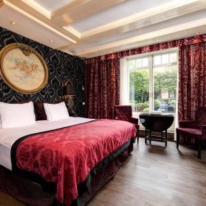 Deluxe Room Garden View with Spa Bath