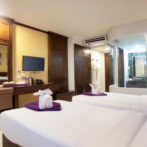 Pool Access Twin Room (First Floor)