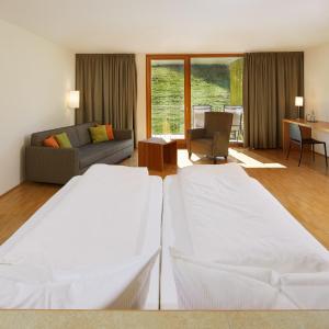 Junior Suite (2-4 adults)
