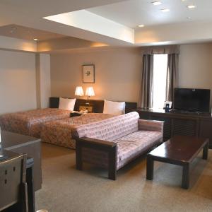 Two-Bedroom Suite