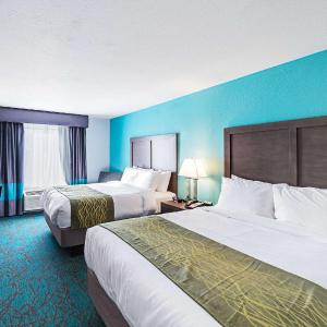 Queen Suite with Two Queen Beds - Non-Smoking