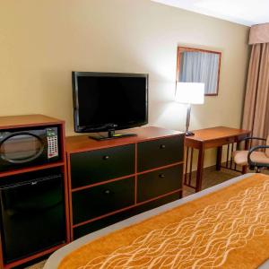 Queen Room - Accessible/Nonsmoking
