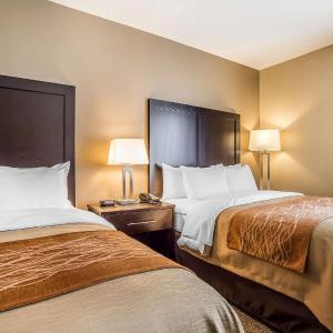 Queen Room with Two Queen Beds - Non-Smoking