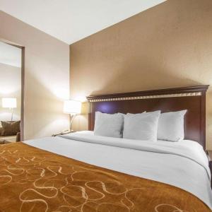 King Suite - Disability Access/Non-Smoking