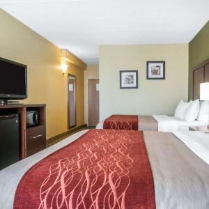 Queen Room with Two Queen Beds- Non-Smoking