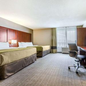 Superior King Suite - Non-Smoking