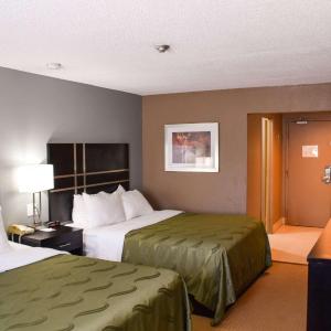 Queen Room with Two Queen Beds - Non-Smoking