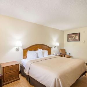 King Room - Accessible/Non-Smoking
