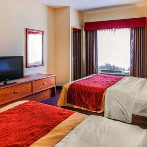 Queen Room with Two Queen Beds - Accessible/Non-Smoking 