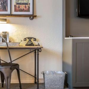 King Room - Non-Smoking