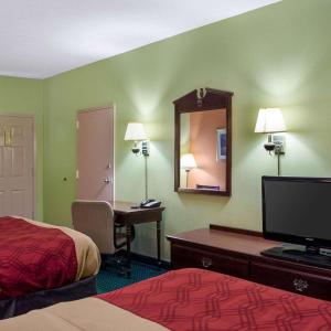 Double Room with Two Double Beds - Non-Smoking