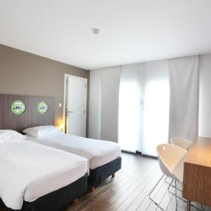 Double Room with Circuit View