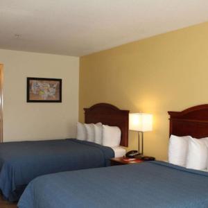 Queen Room with Two Queen Beds - Non-Smoking