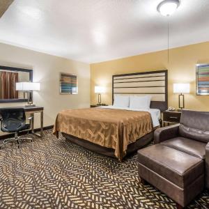 King Room - Accessible/Non-Smoking
