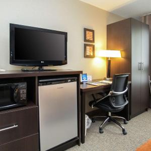 Queen Room with Two Queen Beds - Non Smoking