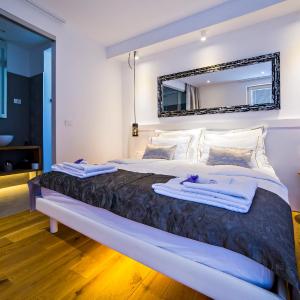 King Room with Balcony