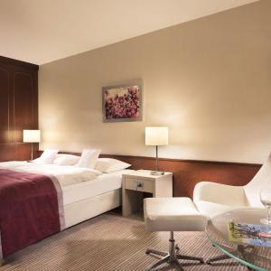 Classic Plus Family Room