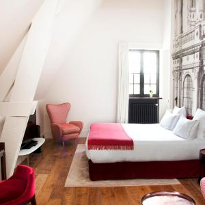 Junior Suite with Castle View