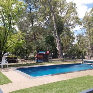Family Suite with Pool Views